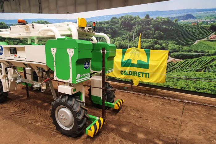 Coldiretti Puglia: "contro il caro energia arrivano droni e robot contadini"