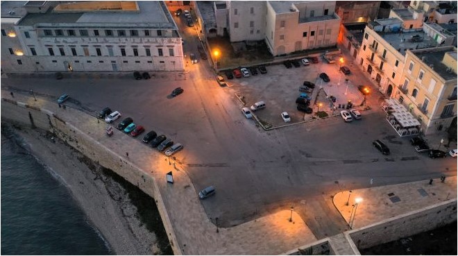 Rifacimento di piazza Re Manfredi a Trani, il Sindaco Bottaro rassicura i vertici del Tribunale