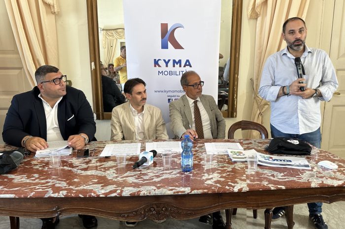 Taranto adotta la bigliettazione elettronica: presentato il nuovo sistema "GoKyma"