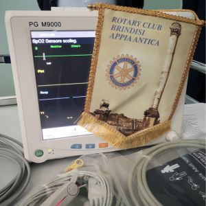 rotary club brindisi appia antica dona monitor per geriatria