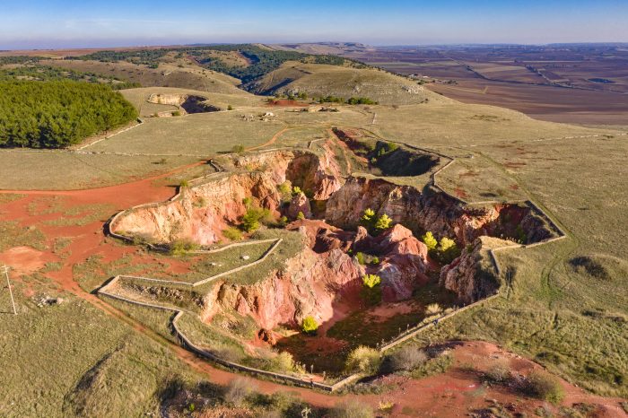 Turismo sostenibile: tornano le visite alle Miniere di bauxite