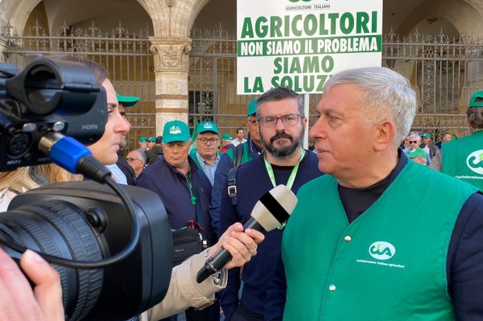 Consorzi di bonifica o AQP? Agricoltori pugliesi rifiutano la gestione irrigua